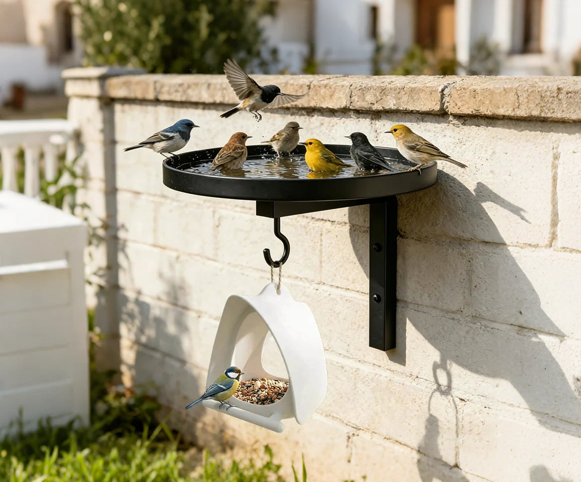 Metalen vogelbad voor aan de muur