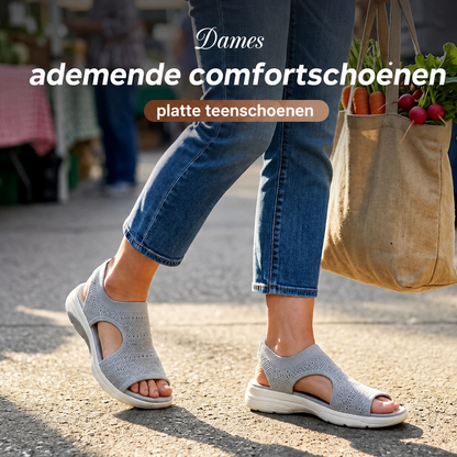 Comfortabele, ademende, platte sandalen