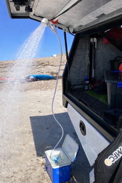 Draagbare waterpomp: set met slang en sproeier