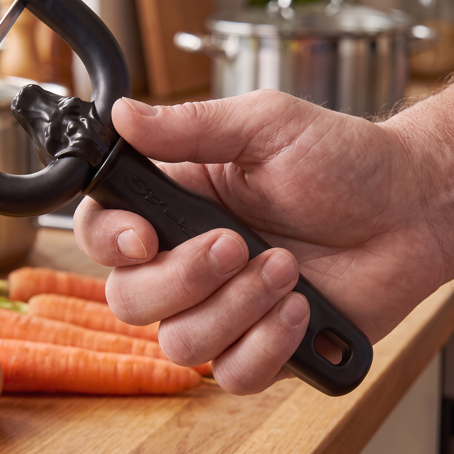 Handmes voor het verwijderen van vet van rundvlees en varkensvlees