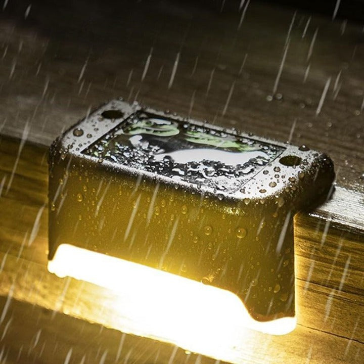 Op zonne-energie werkende buitenlamp