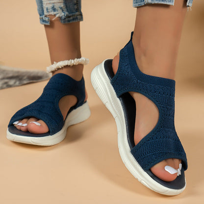 Comfortabele, ademende, platte sandalen